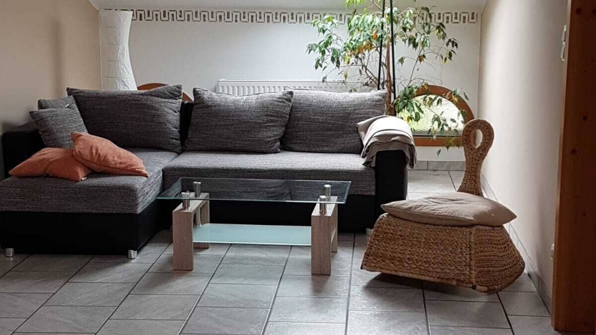 Grabenstatt Apartment | Ferienwohnung 1 im Dachgeschoss für 2 - 4 Personen, 70 qm, mit 2 sep. Schlafzimmern