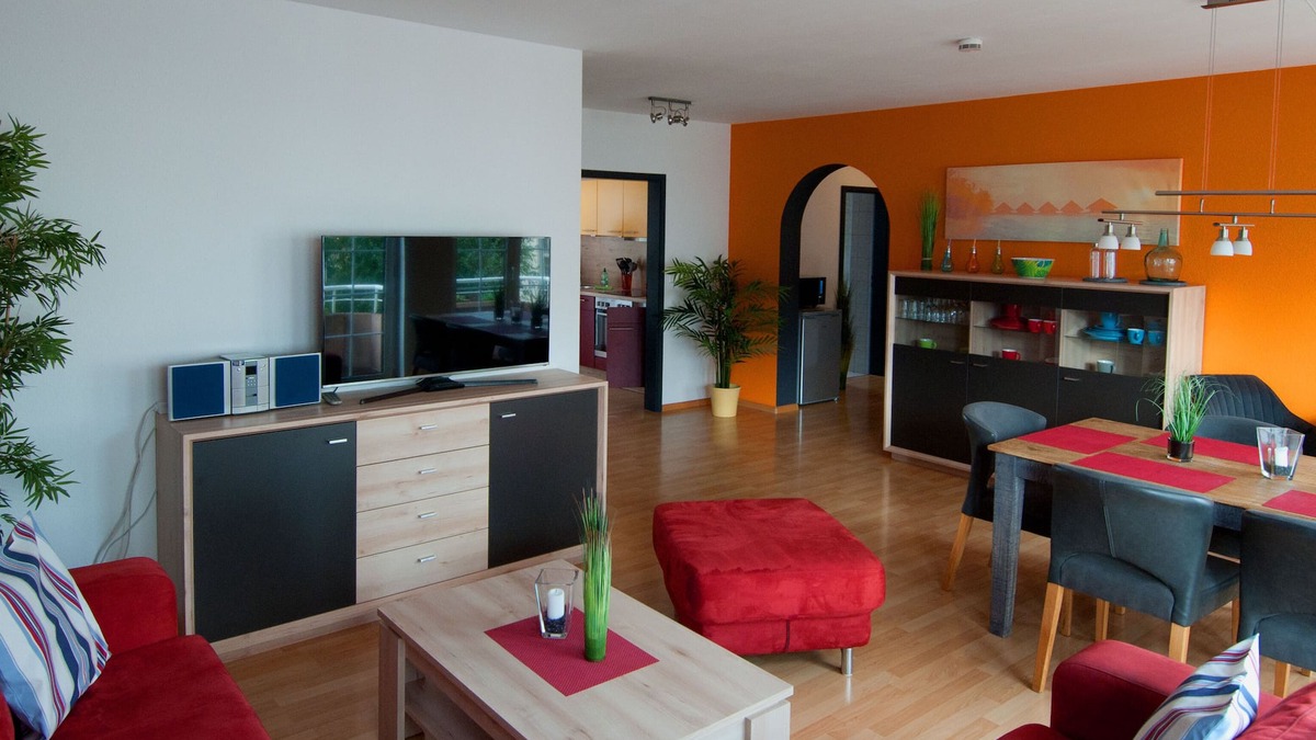 Bad Saeckingen Apartment | Ferienwohnung, 120qm mit 4 Schlafräume für max. 7 Personen