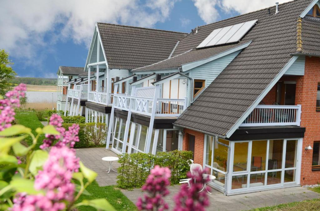 Neuensien Apartment | Ferienwohnung 15 im Fischerhaus mit Balkon