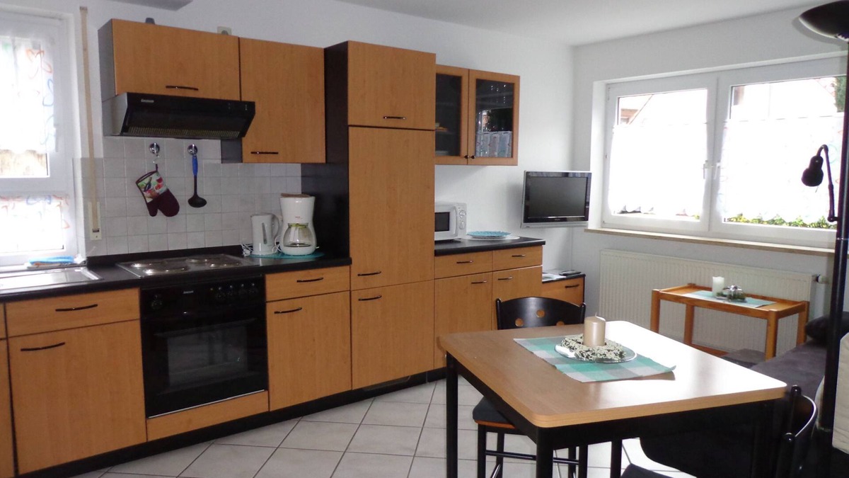 Endingen am Kaiserstuhl Apartment | Ferienwohnung 3, 36qm mit 1 Schlafzimmer, 1 Wohn-/Schlafzimmer für max. 4 Personen
