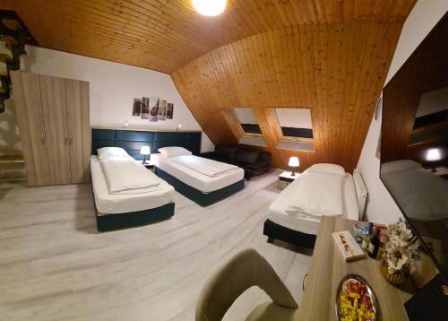 Hullhorst Apartment | Ferienwohnung-32609 W4
