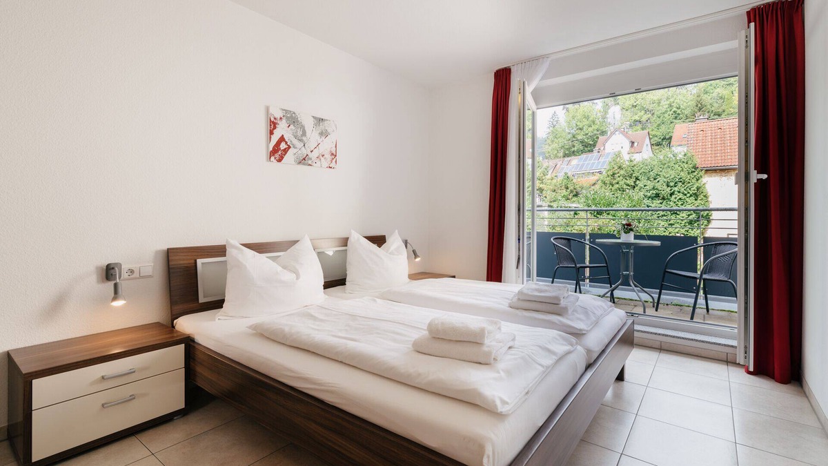 Bad Urach Apartment | Ferienwohnung 4, 55qm, 2 Schlafzimmer, max. 3 Personen