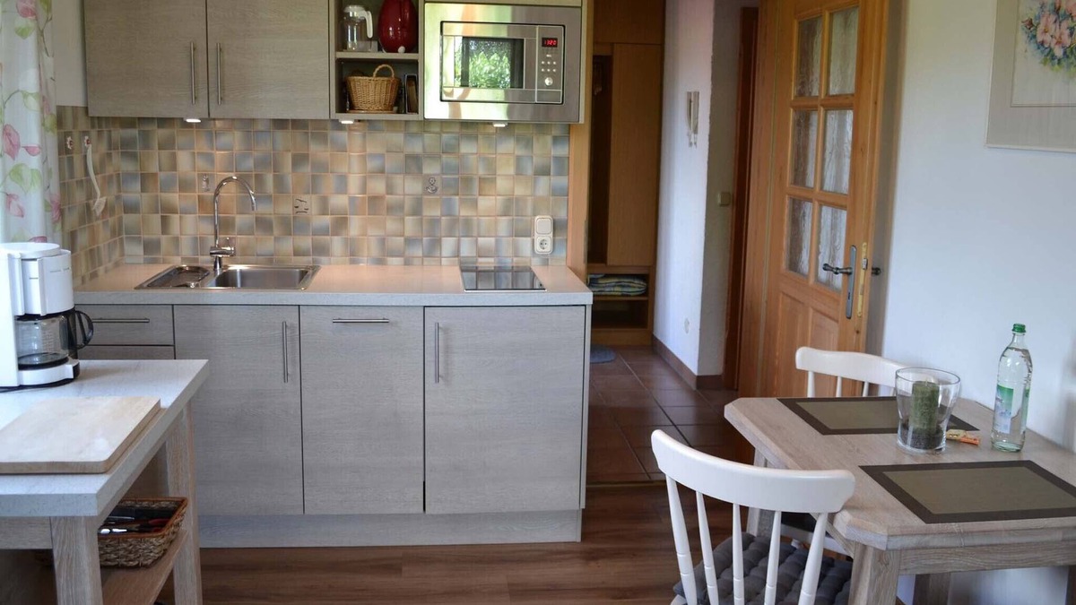 Bad Endorf Apartment | Ferienwohnung, 40 qm Obergeschoss, 1 separates Schlafzimmer