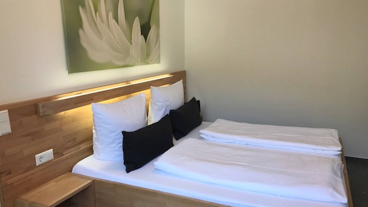 Ebingen Apartment | Ferienwohnung, 41qm mit Balkon und 1 Schlafzimmer für max. 3 Personen