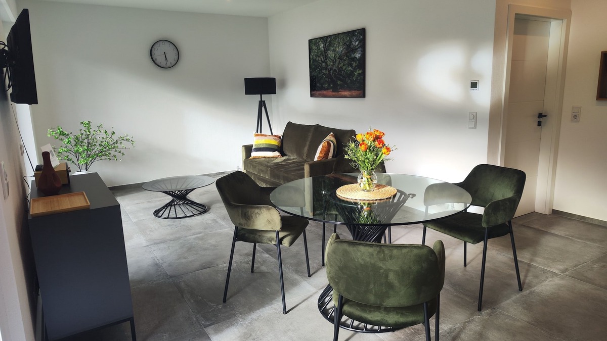 Bad Endorf Apartment | Ferienwohnung, 49 qm, Erdgeschoss, 1 Separates Schlafzimmer