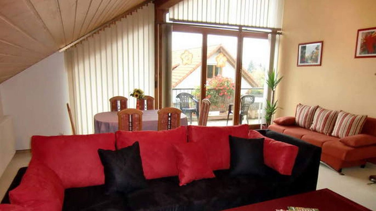 Friesenheim Apartment | Ferienwohnung 95qm, 2 Schlafzimmer, max. 5 Personen