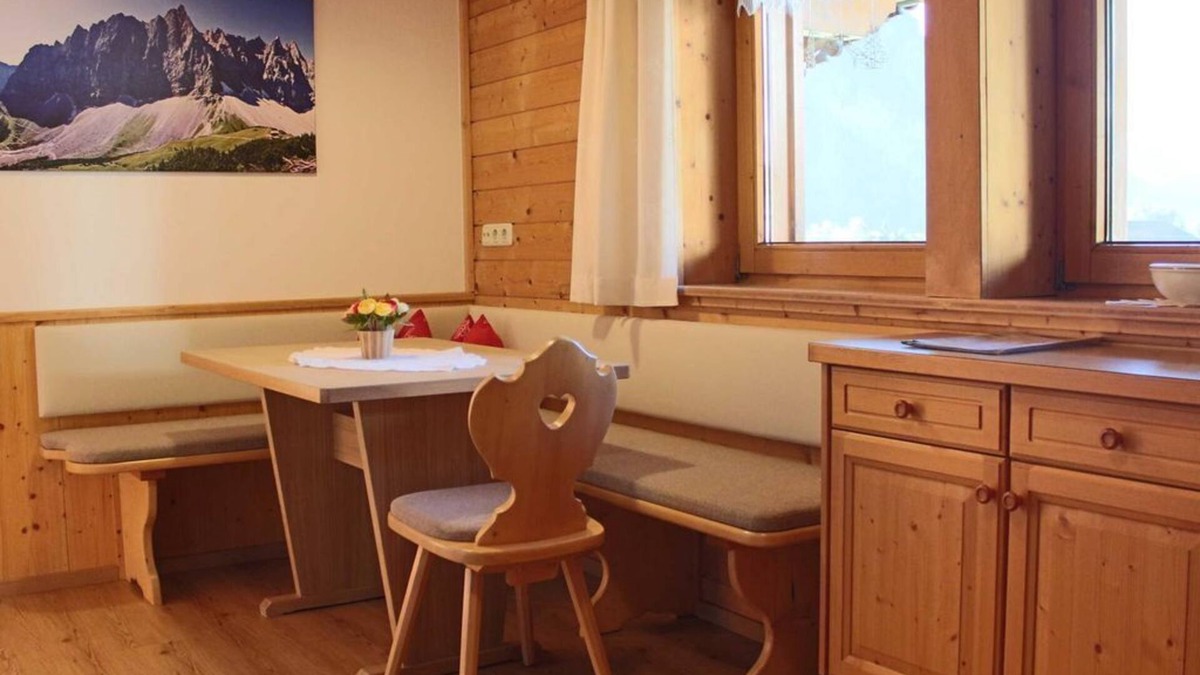 Schwaz Apartment | Ferienwohnung A - Appartements Landhaus Schwaninger