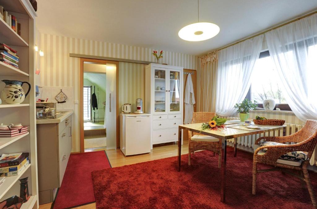 Bad Bibra Apartment | Ferienwohnung Abspanne