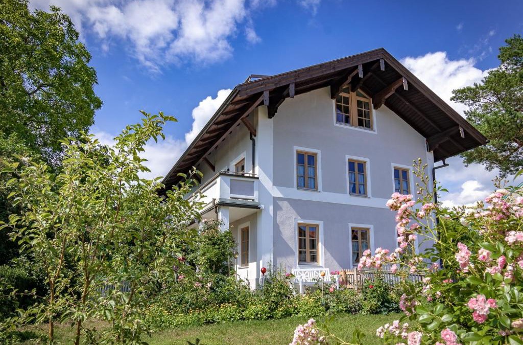 Chieming Apartment | Ferienwohnung Adlmaier