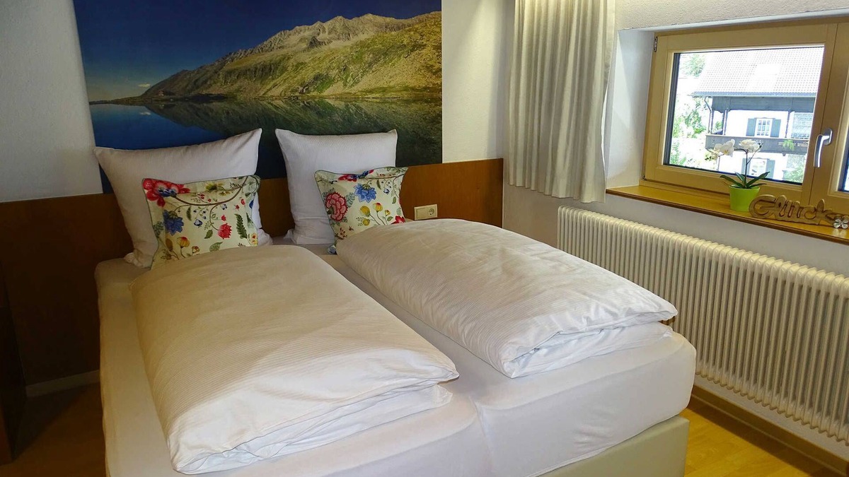 Mayrhofen Apartment | Ferienwohnung Ahornspitz für 8 Personen - Appartementhaus Mayrhofen