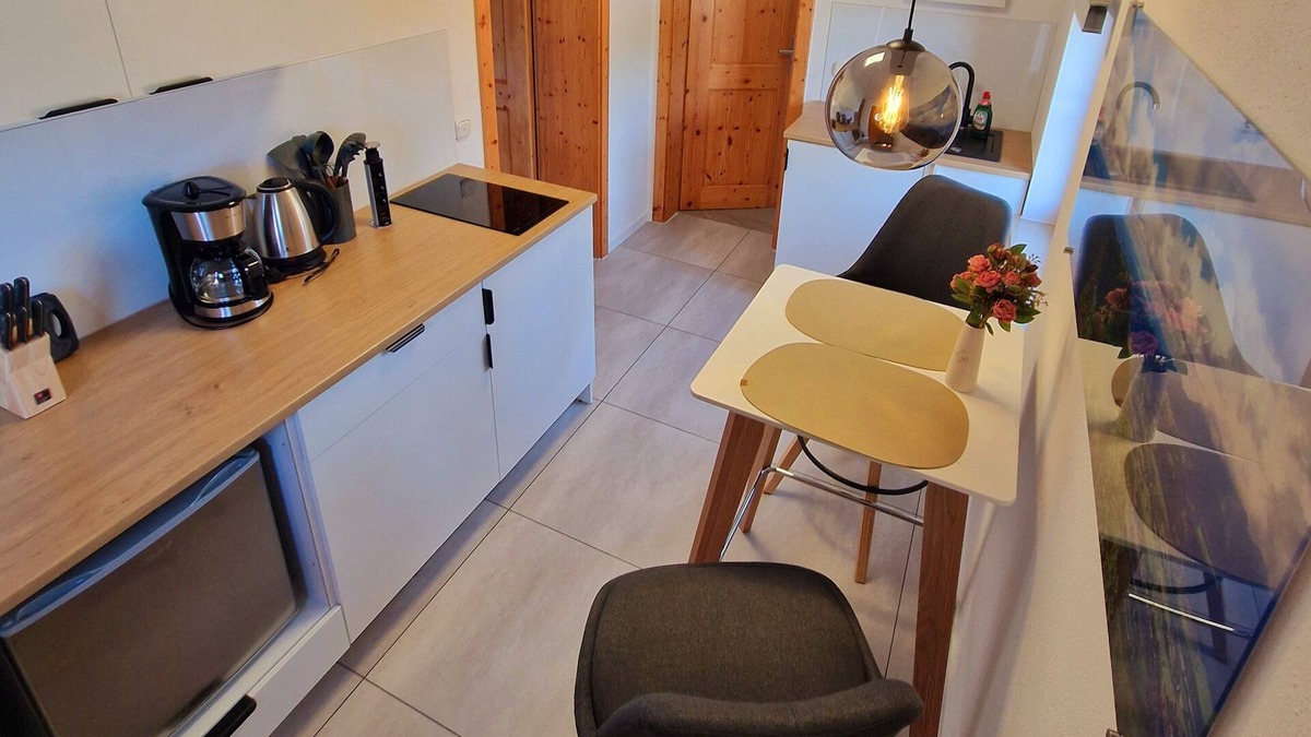 Bad Feilnbach Apartment | Ferienwohnung Alpenglück 25qm mit Terrasse für Max. 2 Personen