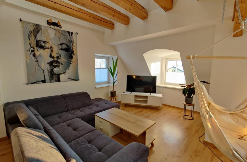 Mering Apartment | Ferienwohnung "Alpspitze" - Familienfreundliche Maisonette in Mering