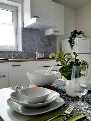 Burkheim Apartment | Ferienwohnung "Am Blauwasser" mit Infrarotkabine