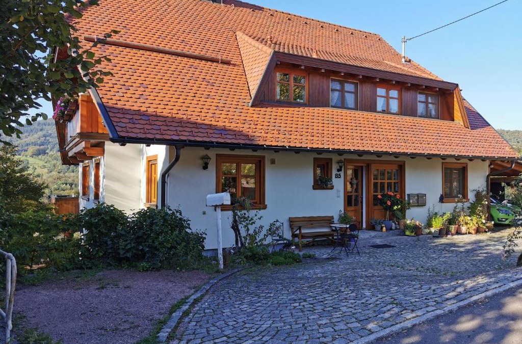 Schopfheim Apartment | Ferienwohnung am Fuchsbühl