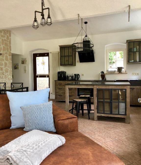 Radeberger Vorstadt Apartment | Ferienwohnung am Wasser Villa Graf von Pfeil