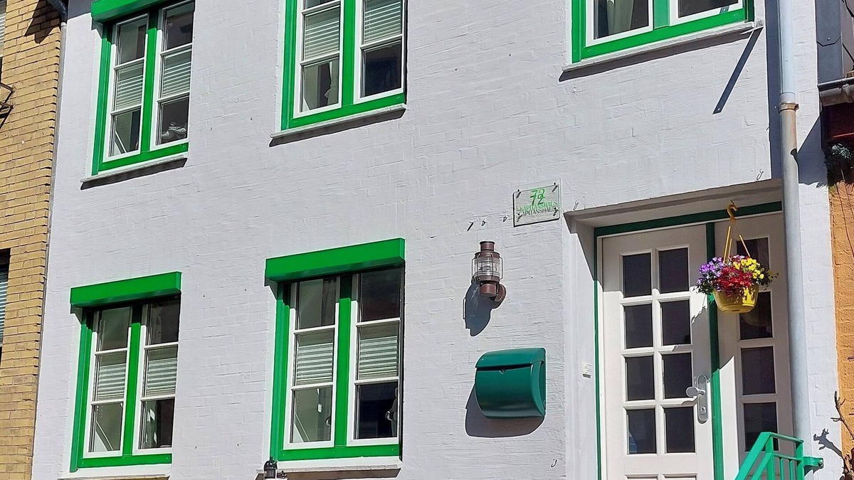 Flensburg Apartment | Ferienwohnung Ankerplatz für 4 Personen im Historischen Kapitänshaus