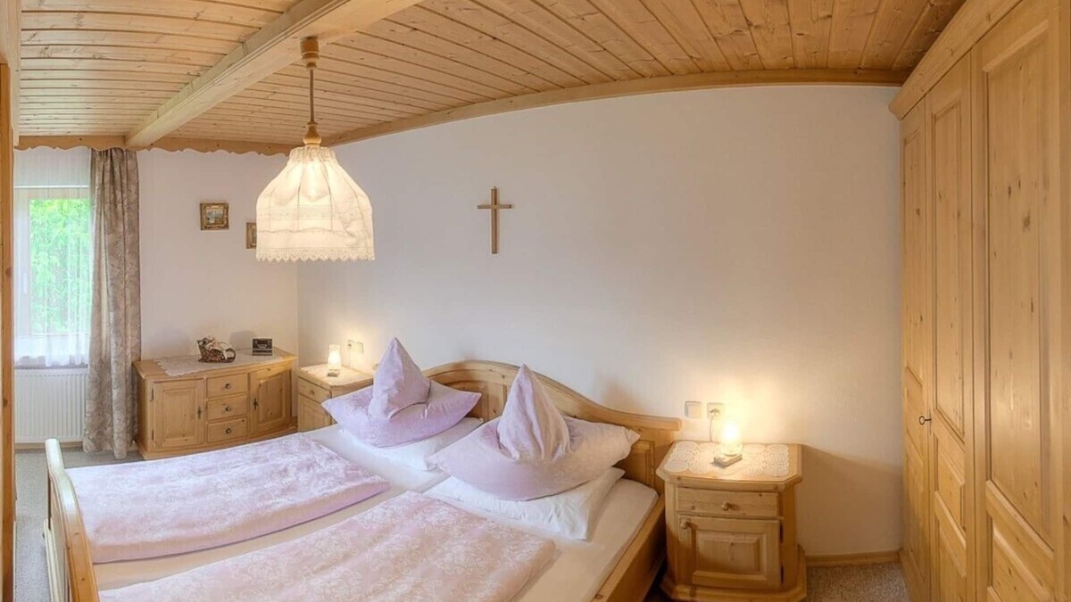 Bad Feilnbach Apartment | Ferienwohnung Apfelbaum 1. Etage, 42 qm, 1 Sep. Schlafzimmer, Balkon