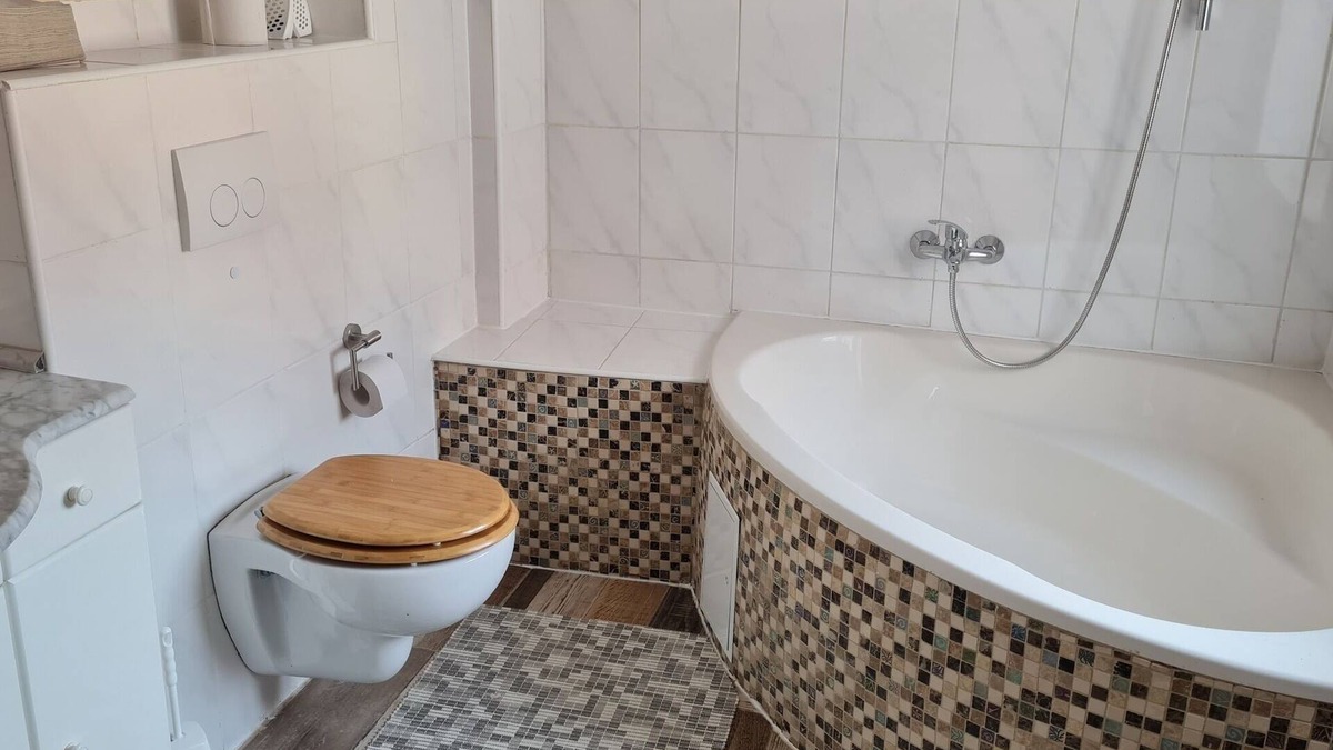 Hochheim Apartment | Ferienwohnung/app. für 6 Gäste mit 80m² in Erfurt