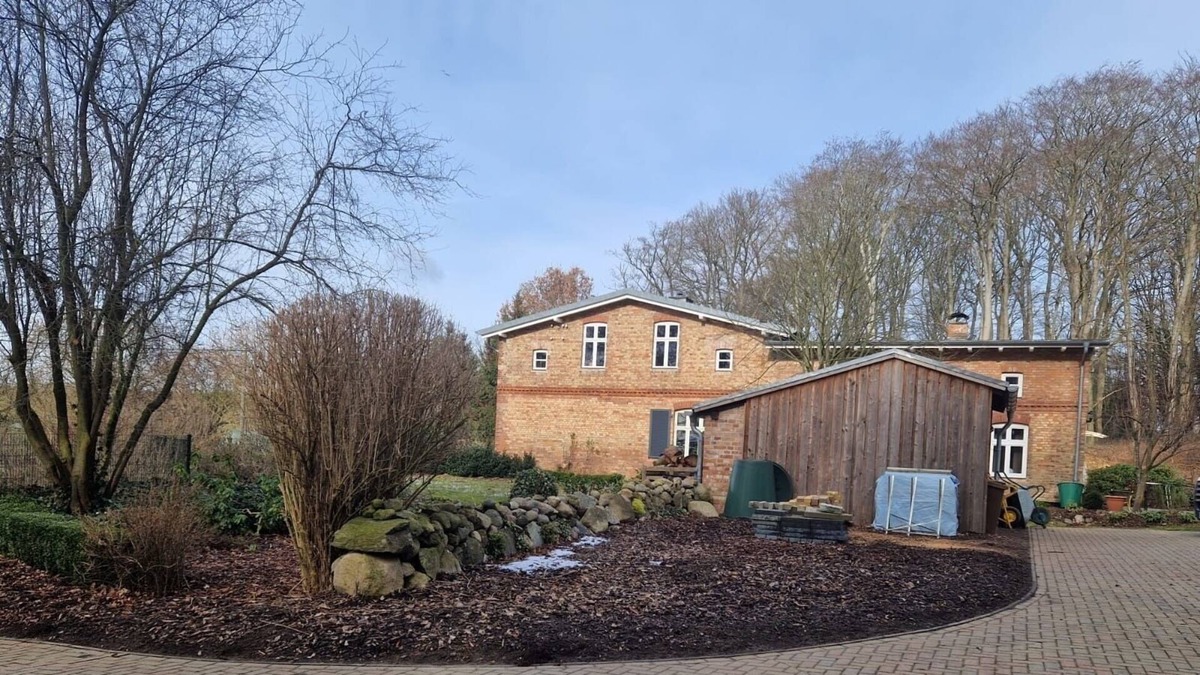 Marlow Apartment | Ferienwohnung/app. für 6 Gäste mit 105m² in Marlow