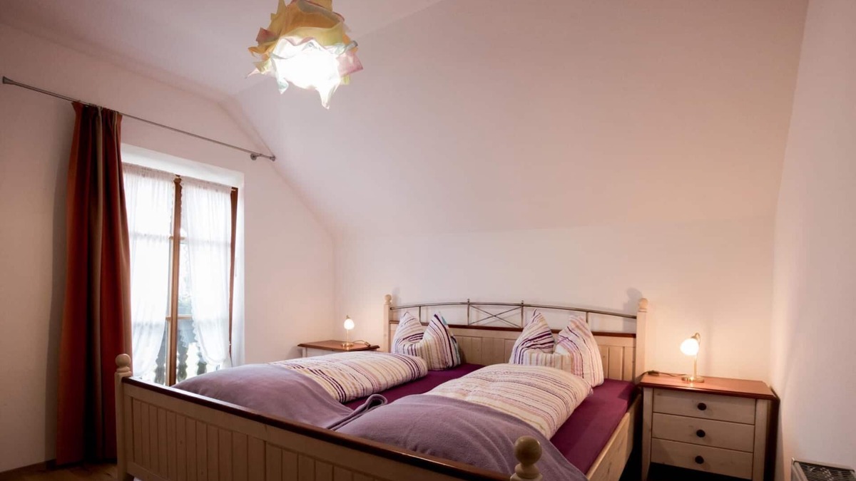 Hopfling Apartment | Ferienwohnung "Bauernhaus"