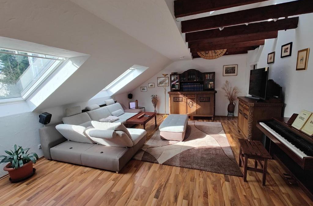 West Apartment | Ferienwohnung Biene
