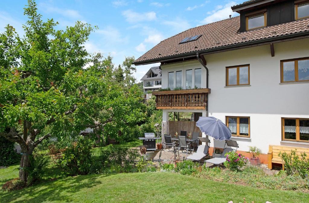Ibach Apartment | Ferienwohnung Blasi mit Alpensicht