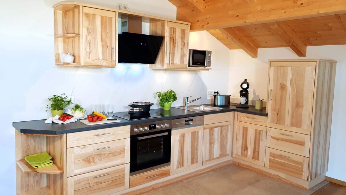Soechtenau Apartment | Ferienwohnung Buchberg, 103 qm Dachgeschoss, 2 Separate Schlafzimmer