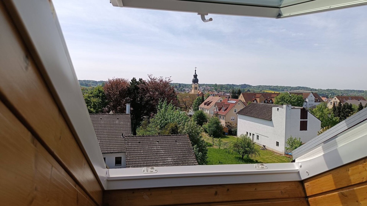 Wolnzach Apartment | Ferienwohnung "dachgeschoss Schmuckstück" - 65qm-herrlicher Ausblick