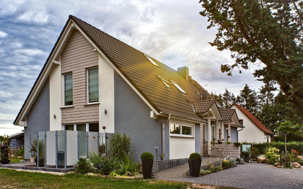 Dettmannsdorf Apartment | Ferienwohnung Dammerstorf