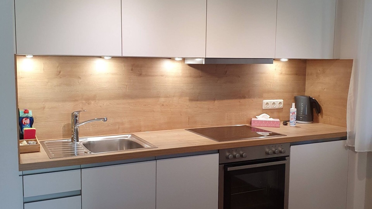 Prien am Chiemsee Apartment | Ferienwohnung 54qm mit Sep. Schlafzimmer und Terrasse
