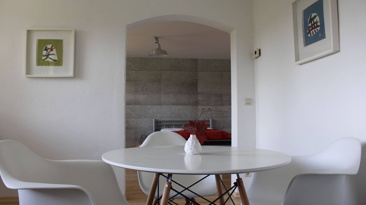 Schwaebisch Gmuend Apartment | Ferienwohnung mit Terrasse in Halbhöhenlage am Stadtrand von Schwäbisch Gmünd
