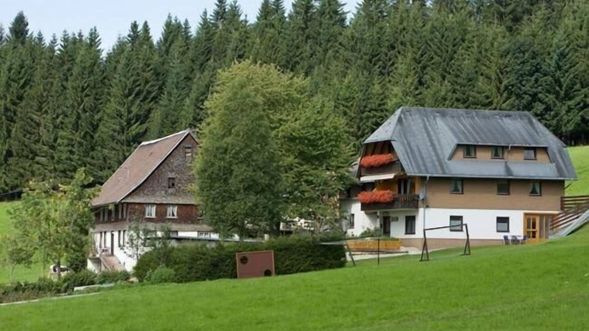 Titisee-Neustadt Apartment | Ferienwohnung Talblick