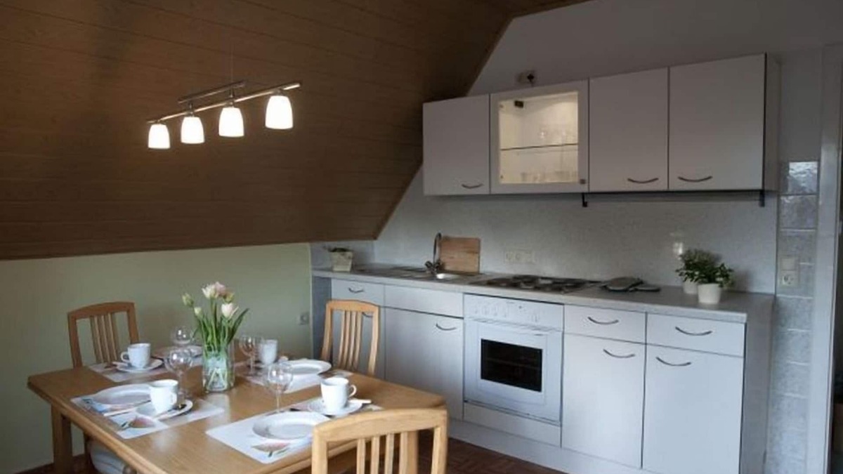 Enniger Apartment | Ferienwohnung Tertilt, 1-6 Pers