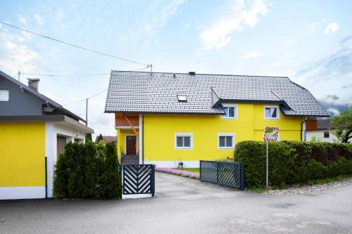 Arnoldstein Apartment | Ferienwohnung Dreiländereck - Villach Land - Faaker See