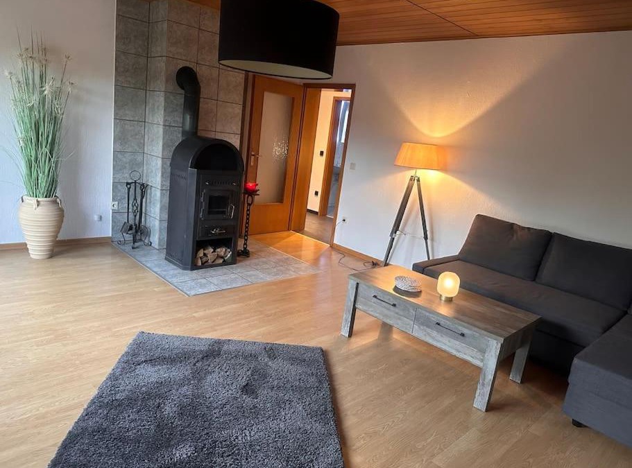 Liebenau Apartment | Ferienwohnung Elly 3 km zum Diemelradweg