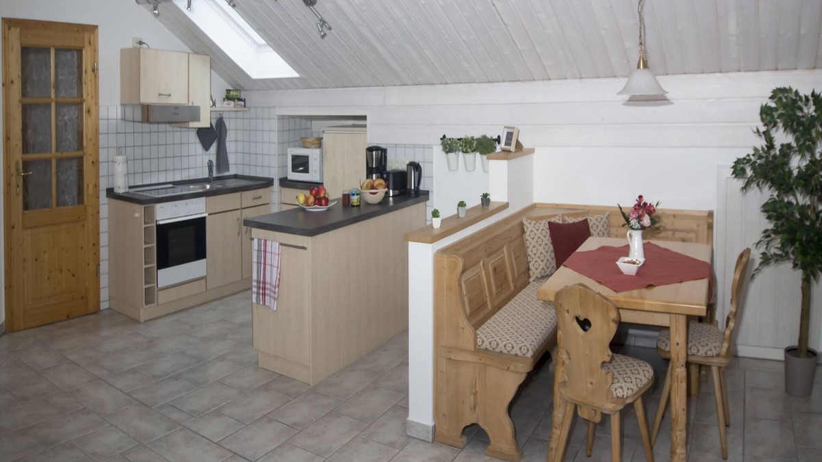 Waging am See Apartment | Ferienwohnung für 4 Personen, Balkon, 65m²