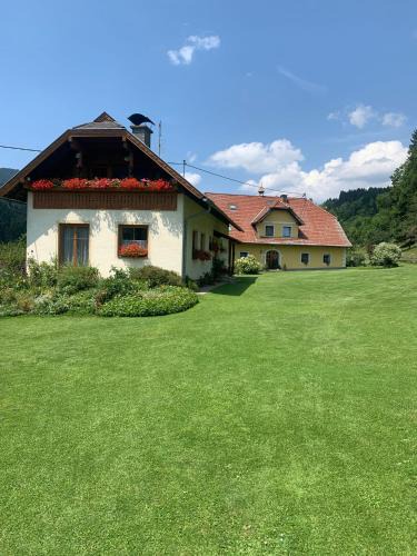 Frauenstein Apartment | Ferienwohnung Familie Kampl