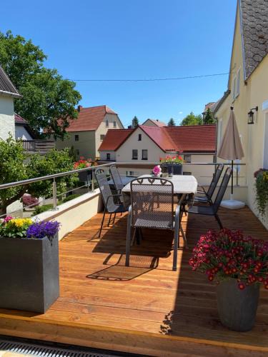Dorfhain Apartment | Ferienwohnung Fiss Dorfhain