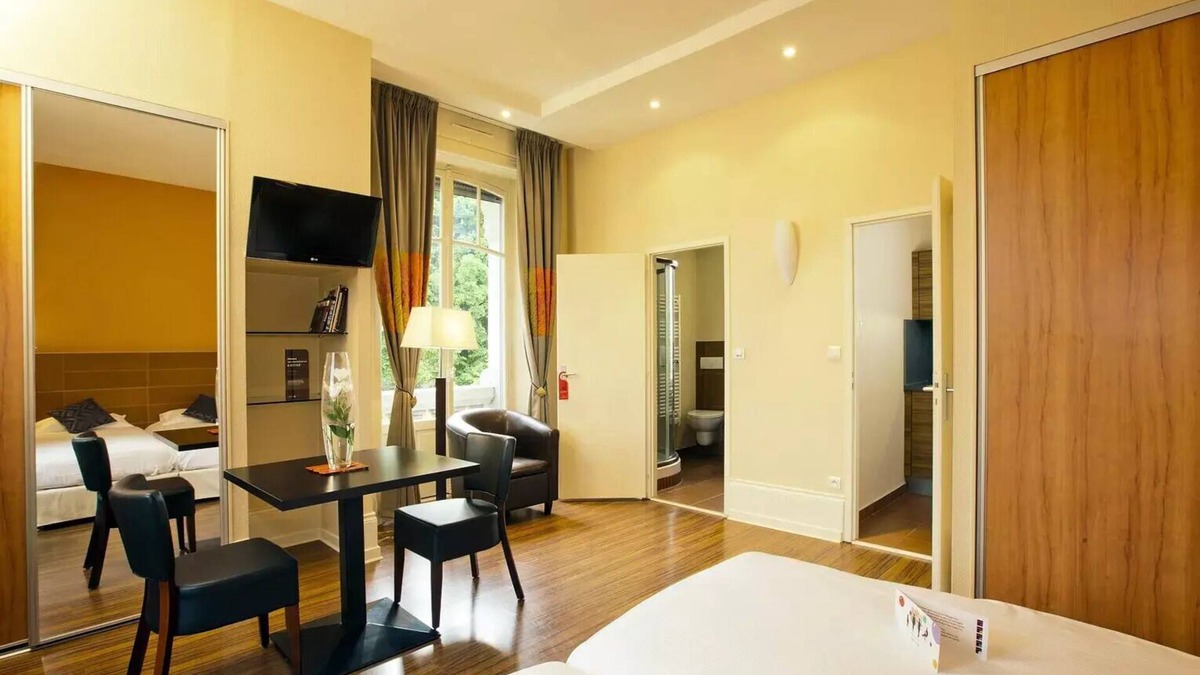 Luxeuil-les-Bains Apartment | Ferienwohnung 1 Schlafzimmer 2 Personen