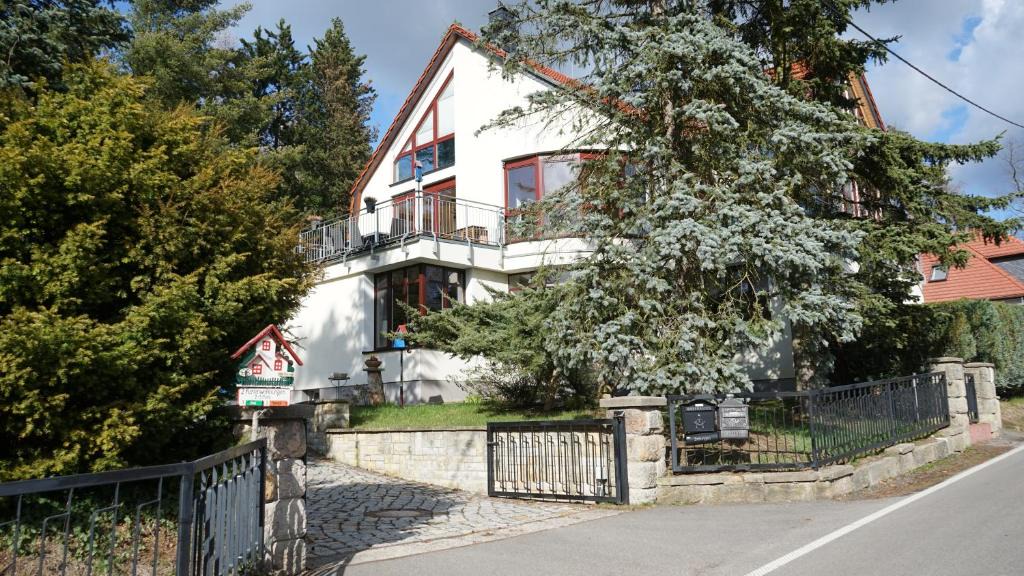 Kurort Gohrisch Apartment | Ferienwohnung Frenzel