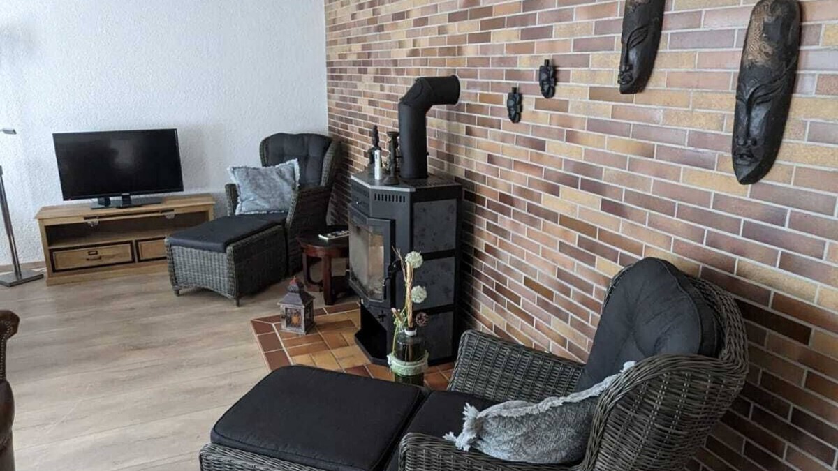 Neuenkirchen Apartment | Ferienwohnung Gartenblick auf Rügen, Ruhige Lage am Boddenhaustierfreundlich