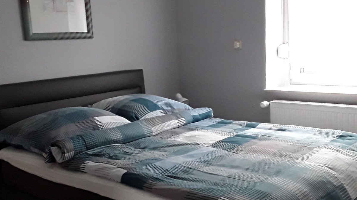 Zerf Apartment | Ferienwohnung Gouverneur - Appartement/fewo, Dusche und Bad, WC, Nichtraucher