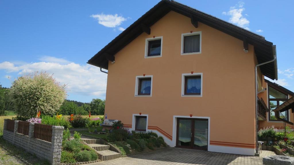Grafenau Apartment | Ferienwohnung Graf Konrad