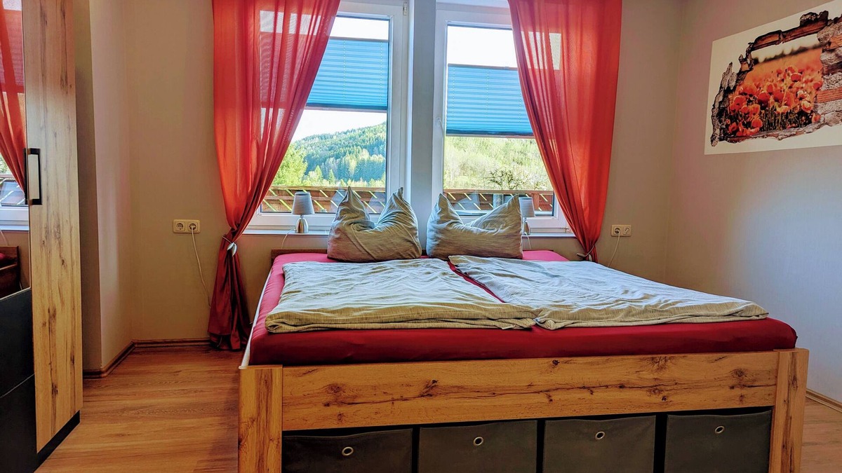 Bad Schlema Apartment | Ferienwohnung Harnisch