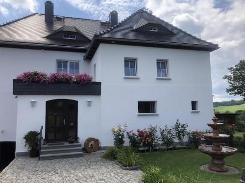 Ebersbach Apartment | Ferienwohnung-Hainberg