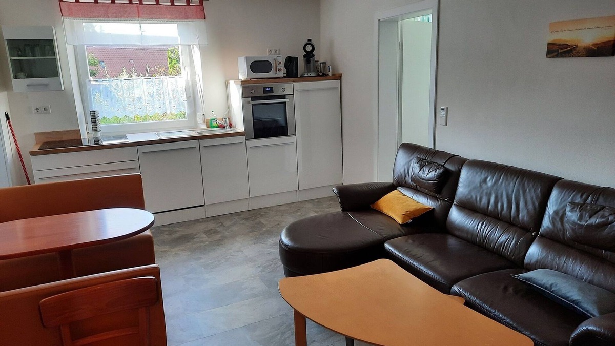 Guenzburg Apartment | Ferienwohnung Hardtwald mit Zwei Schlafzimmer