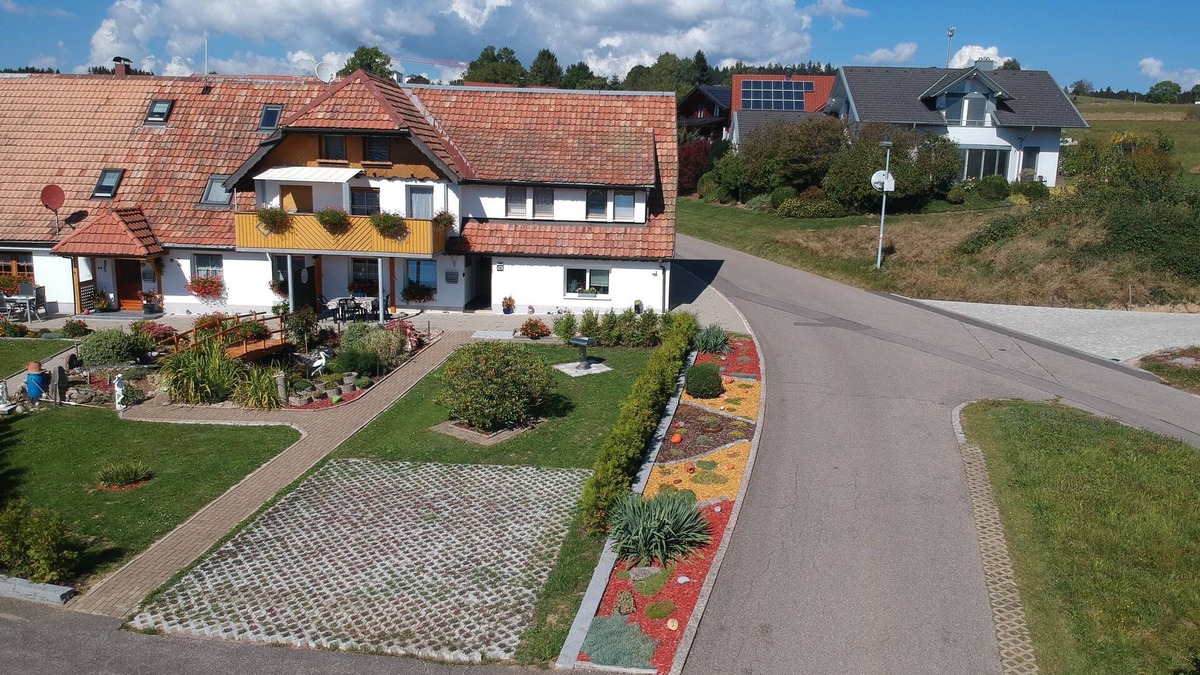 Herrischried Apartment | Ferienwohnung - Hotzenhüsli