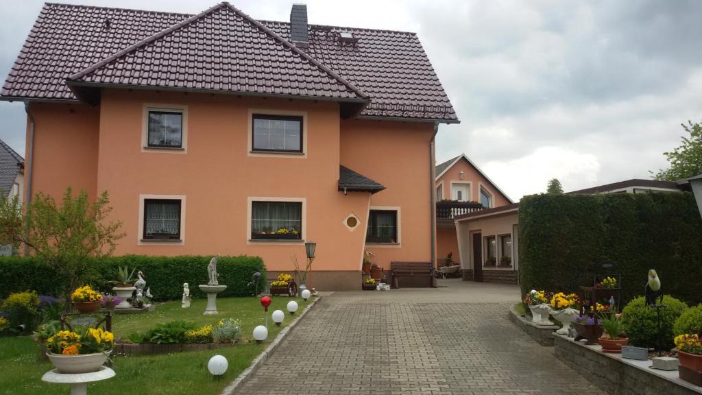 Koenigsbrueck Apartment | Ferienwohnung ILSENHOF