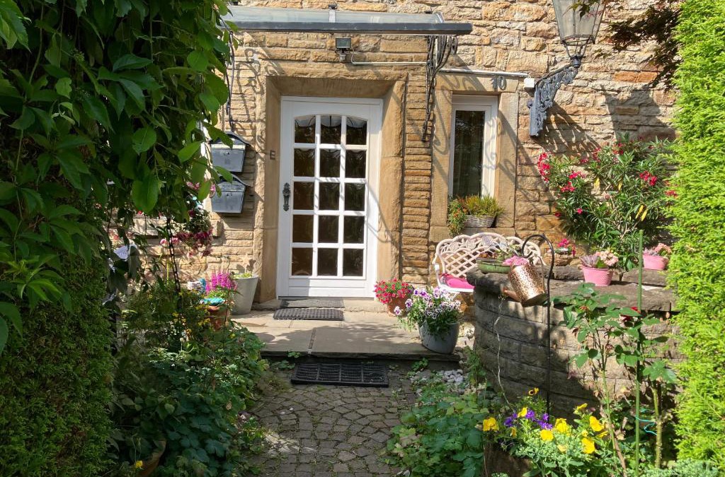Herdecke Apartment | Ferienwohnung im Grünen EG mit Terrasse