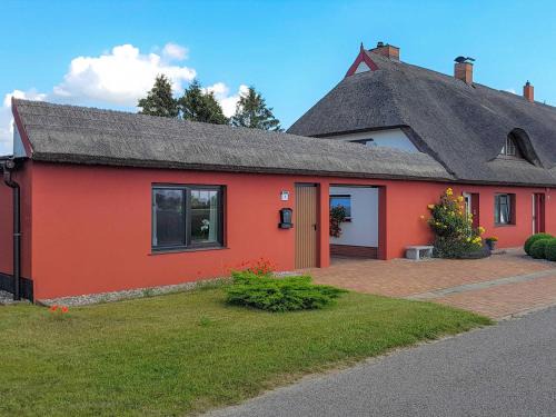 Stahlbrode House | Ferienwohnung im roten Haus